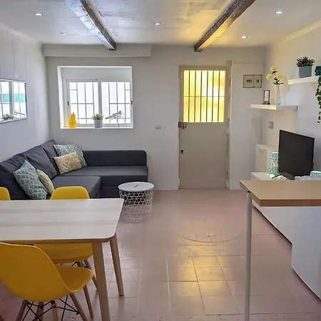 Townhouse With Amazing Rooftop Terrace Malaga